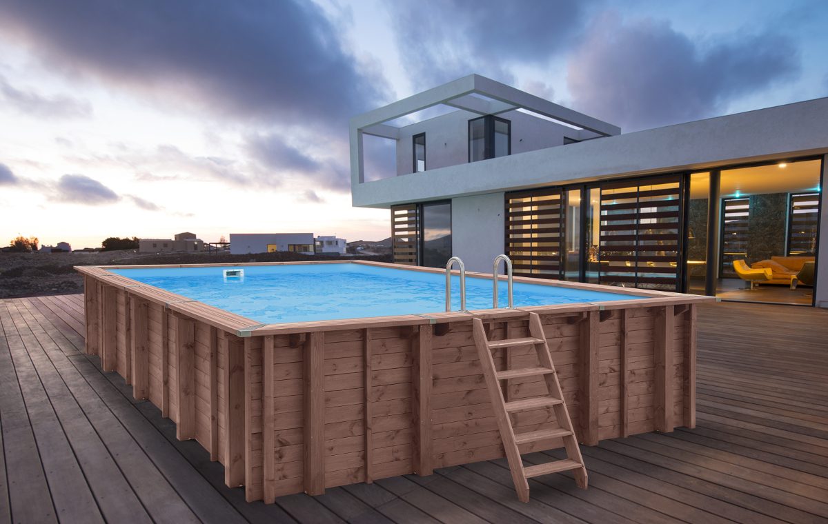 Piscine bois Abatec avec terrasse et maison contemporaine